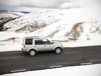 Land Rover Discovery (2010) - picture 13 of 38