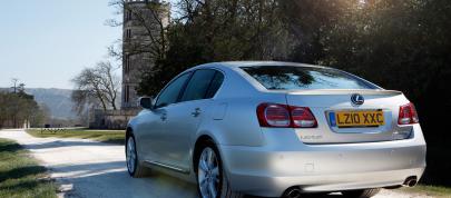 Lexus GS 450h (2010) - picture 15 of 16