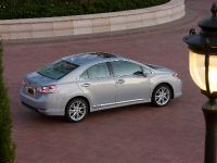 Lexus HS 250h (2010) - picture 8 of 16