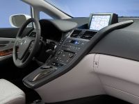 Lexus HS 250h (2010) - picture 13 of 16