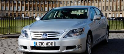 Lexus LS 600h (2010) - picture 12 of 18