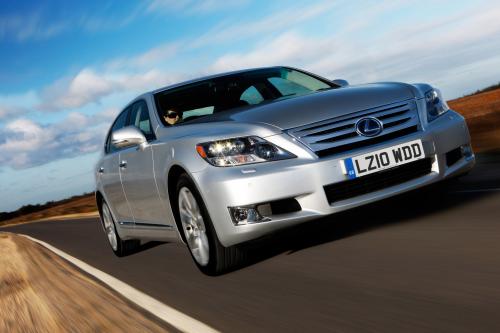 Lexus LS 600h (2010) - picture 9 of 18