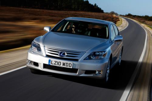 Lexus LS 600h (2010) - picture 16 of 18