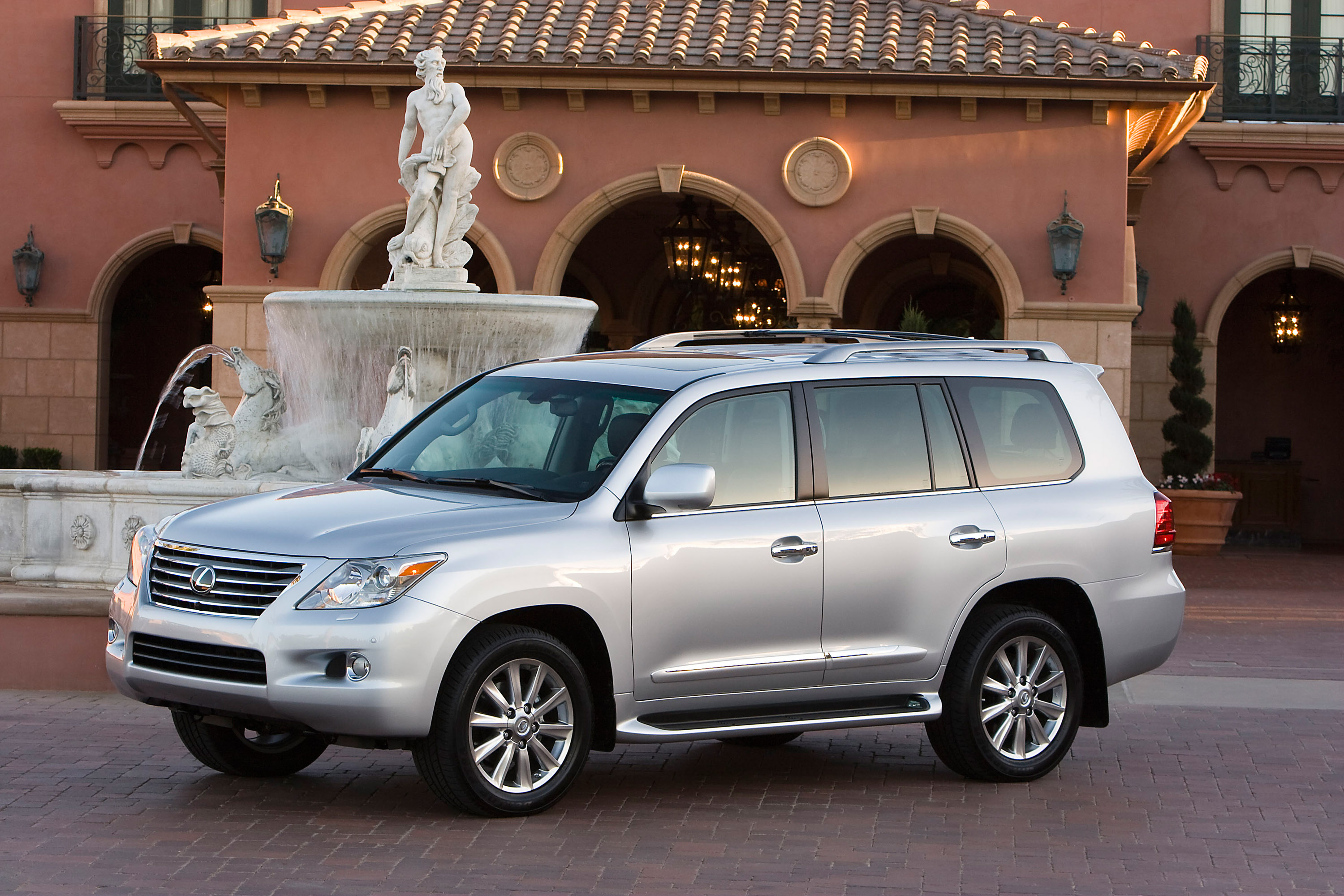 Lexus LX 570