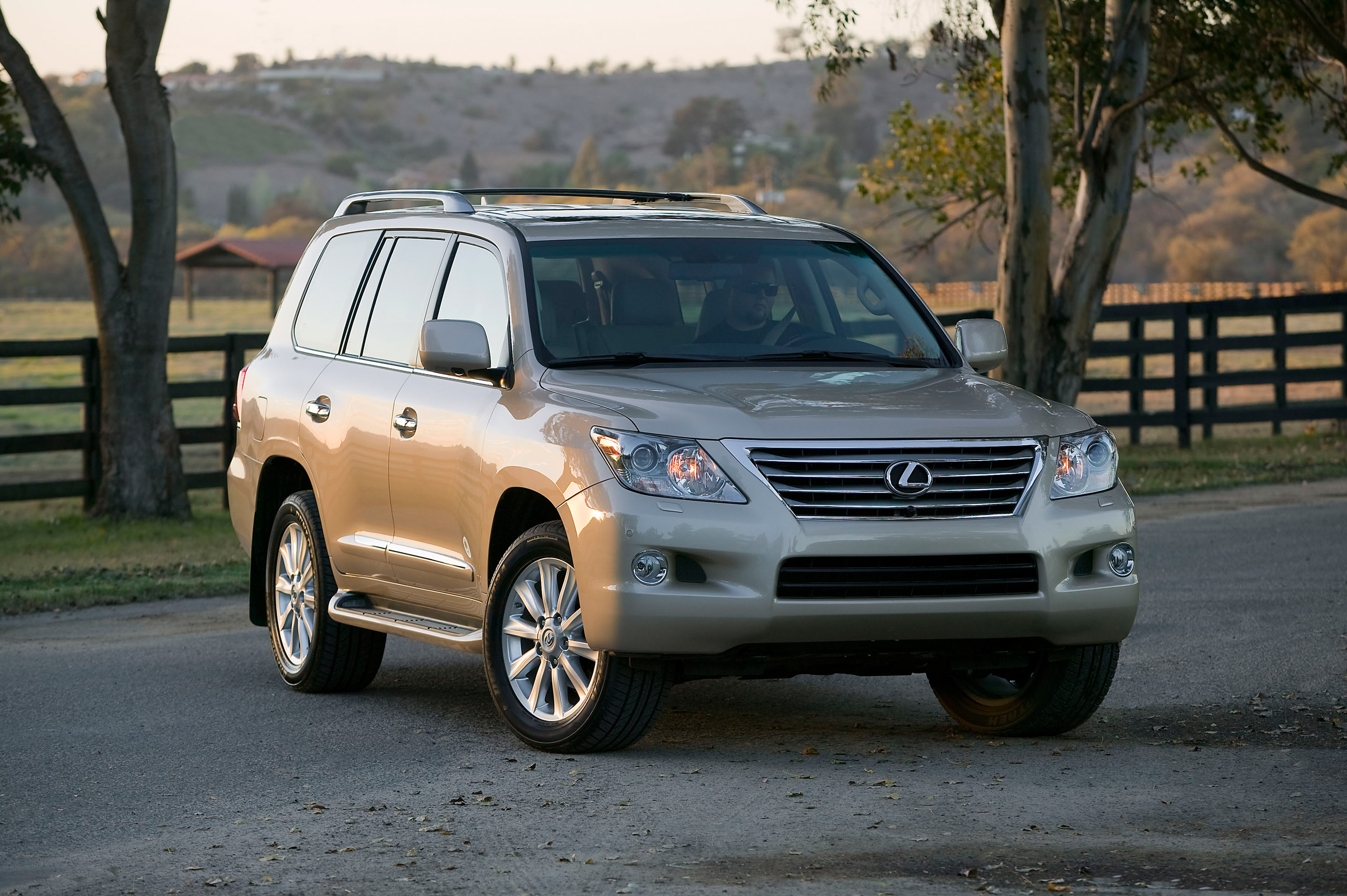 Lexus LX 570