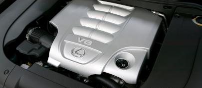 Lexus LX 570 (2010) - picture 55 of 63