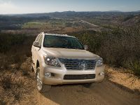Lexus LX 570 (2010) - picture 37 of 63