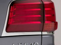 Lexus LX 570 (2010)