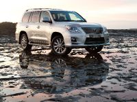 Lexus LX 570 (2010) - picture 1 of 63