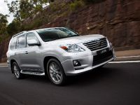 Lexus LX 570 (2010) - picture 3 of 63