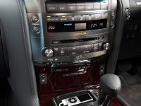 Lexus LX 570 (2010) - picture 4 of 63