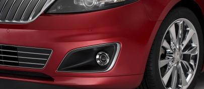 Lincoln MKS with EcoBoost (2010) - picture 4 of 15