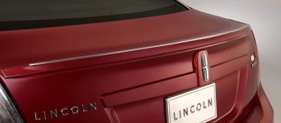 Lincoln MKS with EcoBoost (2010) - picture 7 of 15