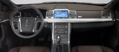Lincoln MKS with EcoBoost (2010) - picture 12 of 15