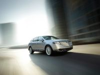Lincoln MKT (2010) - picture 3 of 25
