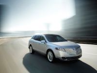 Lincoln MKT (2010) - picture 5 of 25