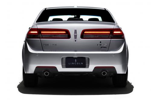 Lincoln MKZ (2010) - picture 16 of 18