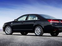 Lincoln MKZ (2010) - picture 11 of 18