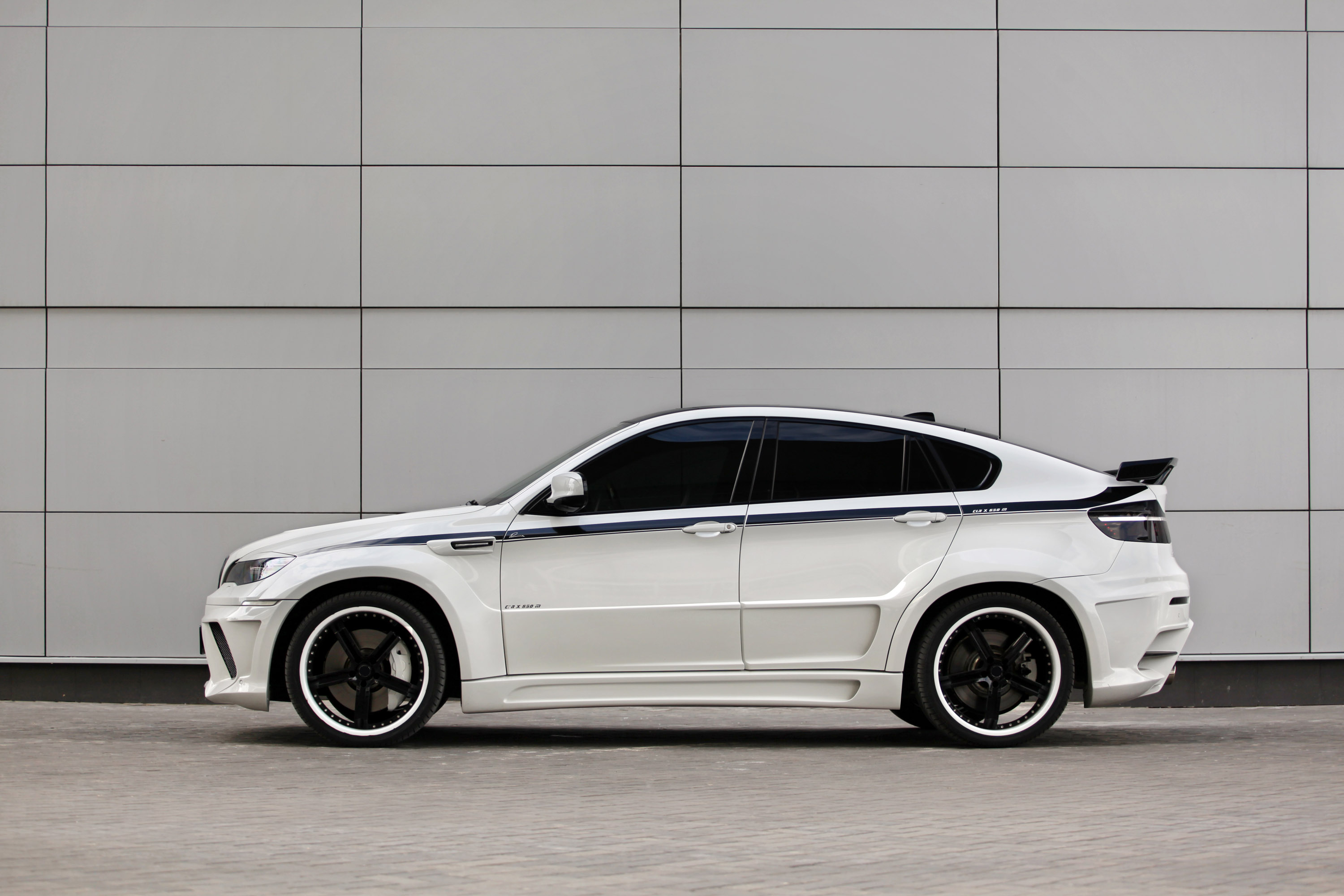 LUMMA BMW CLR X 650 M