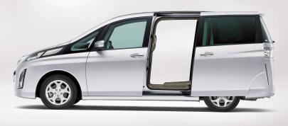 Mazda Biante (2010) - picture 4 of 17