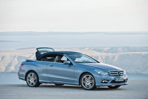 Mercedes-Benz E-Class Cabriolet (2010) - picture 16 of 52
