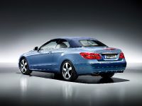 Mercedes-Benz E-Class Cabriolet (2010) - picture 4 of 52
