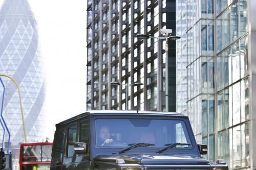 Mercedes-Benz G-class (2010) - picture 8 of 19