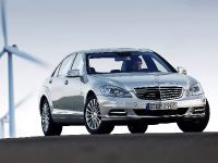 Mercedes-Benz S250 CDI BlueEFFICIENCY (2010) - picture 1 of 6