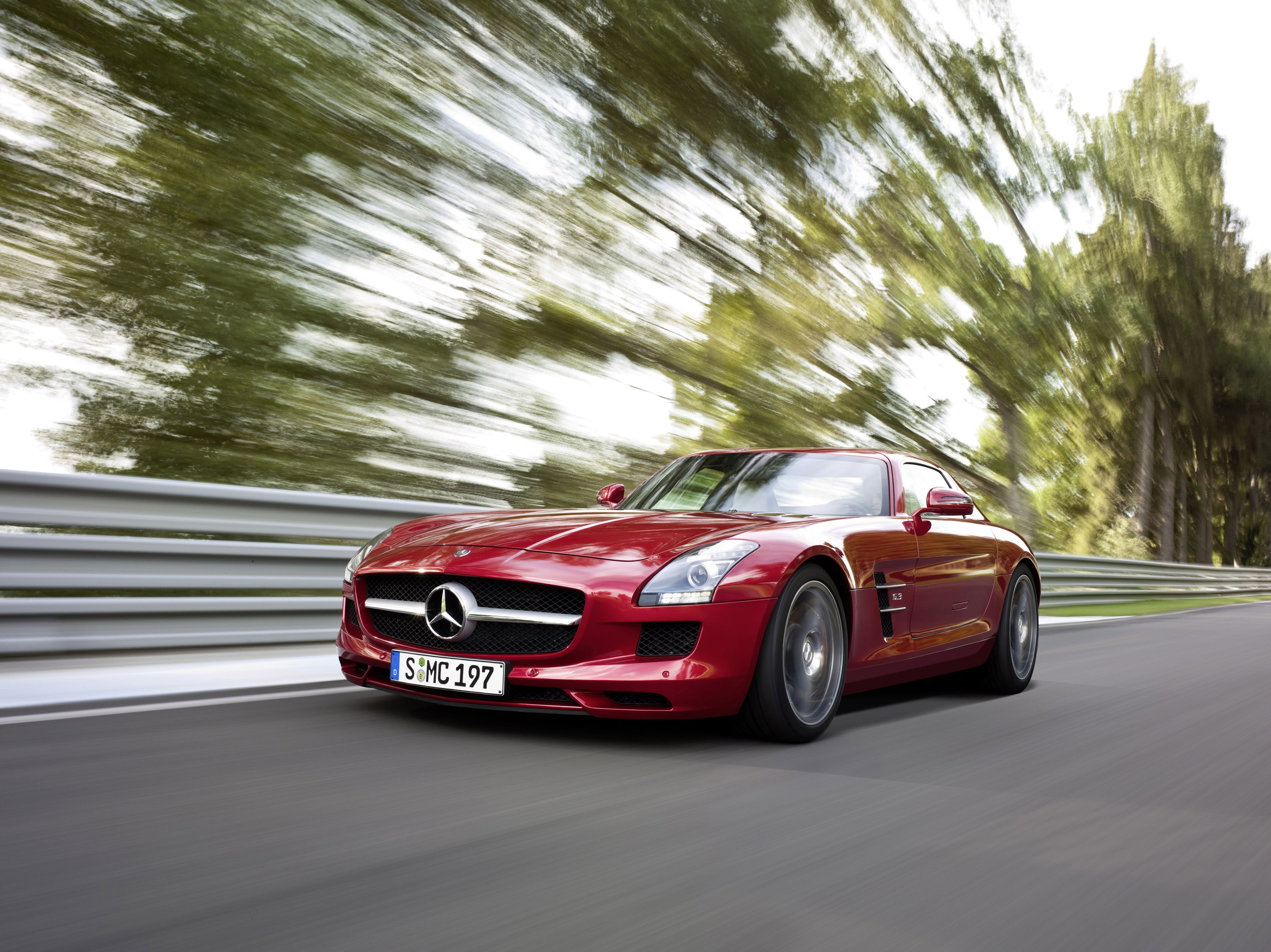 Mercedes-Benz SLS AMG