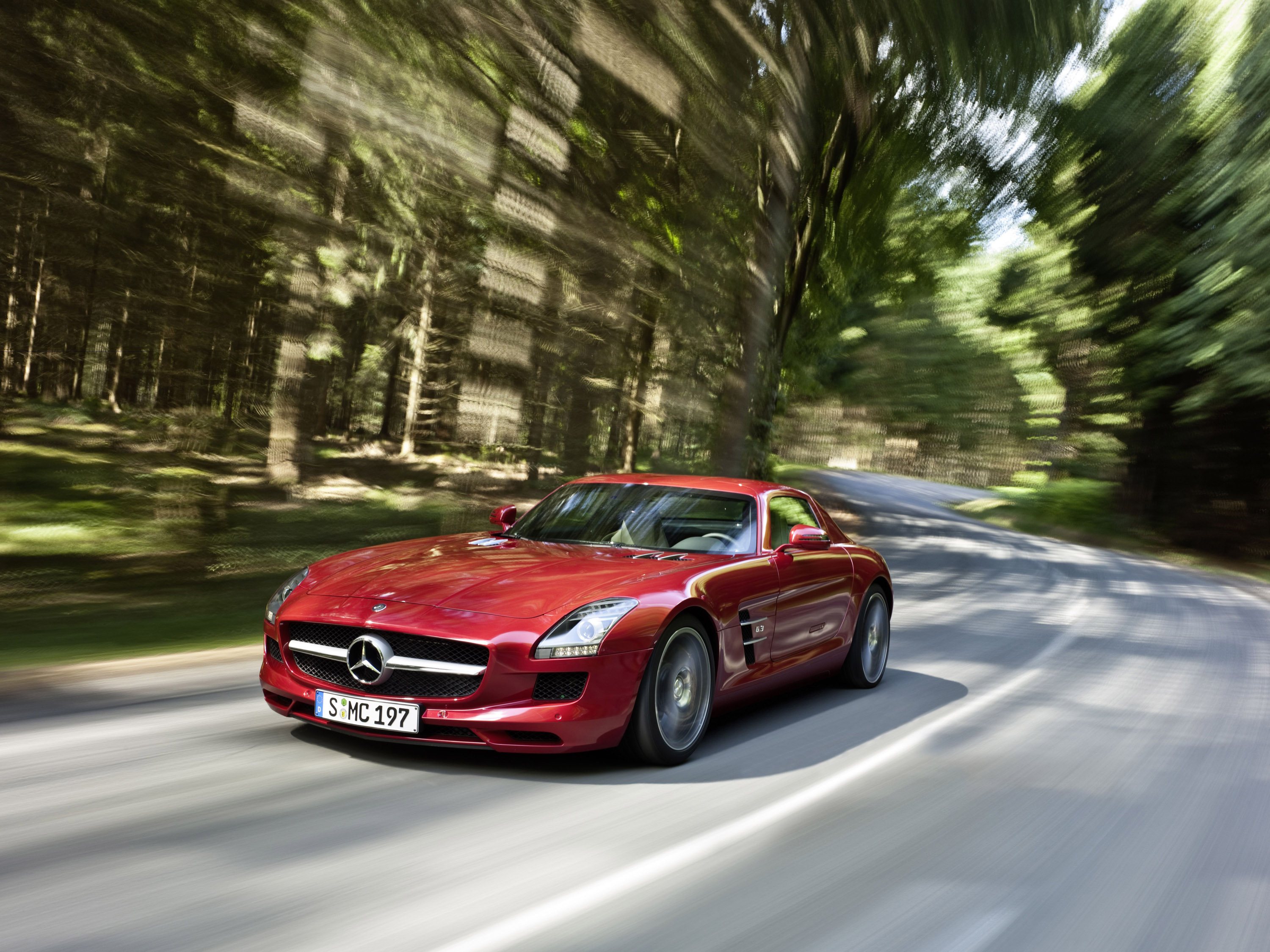 Mercedes-Benz SLS AMG