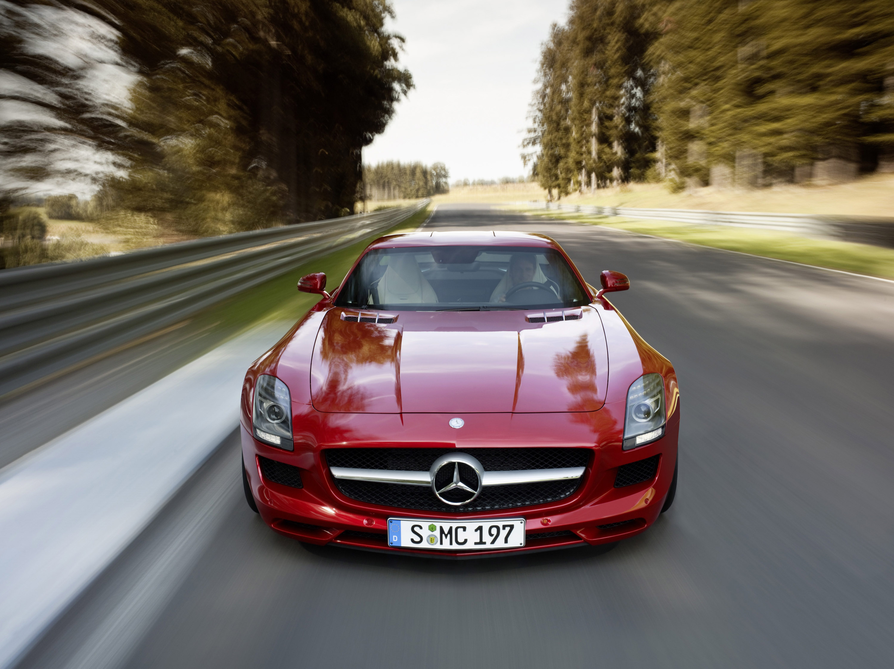 Mercedes-Benz SLS AMG