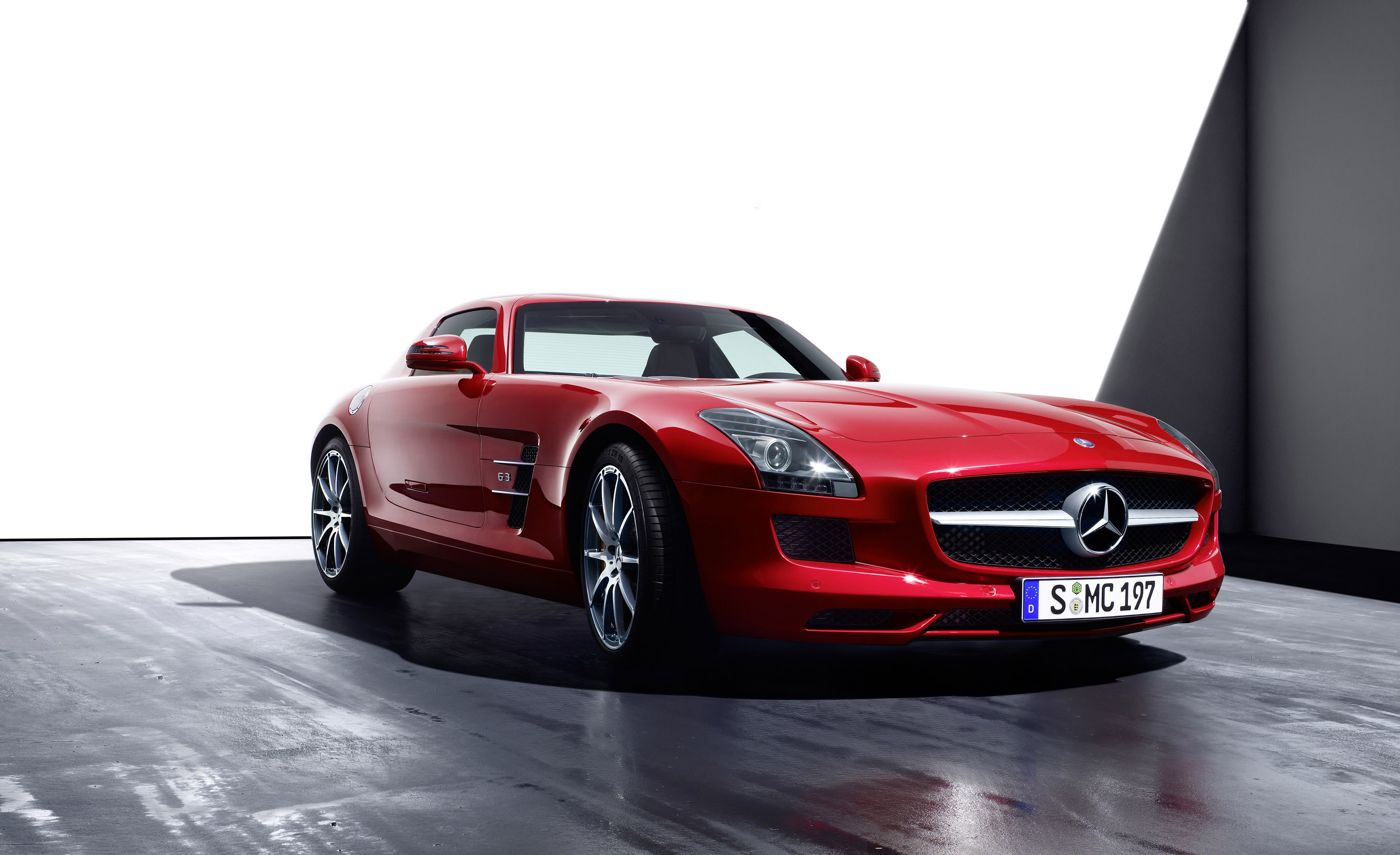 Mercedes-Benz SLS AMG