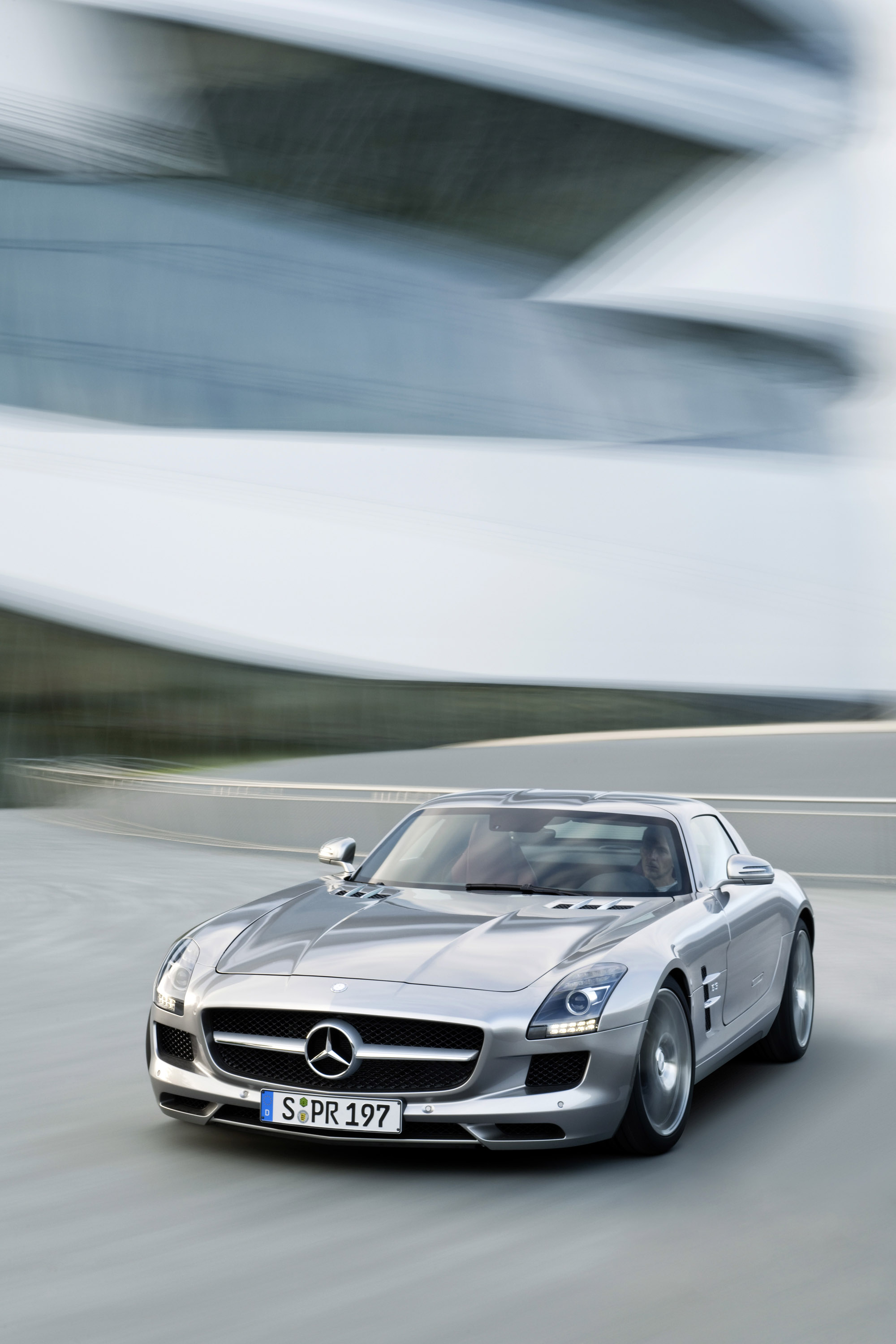 Mercedes-Benz SLS AMG