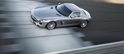 Mercedes-Benz SLS AMG (2010) - picture 28 of 36