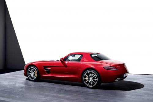 Mercedes-Benz SLS AMG (2010) - picture 16 of 36