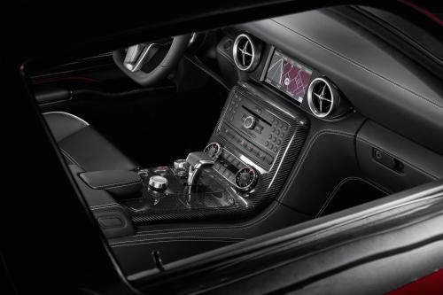 Mercedes-Benz SLS AMG (2010) - picture 32 of 36