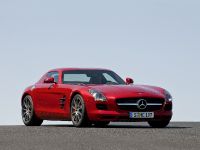 Mercedes-Benz SLS AMG (2010) - picture 4 of 36