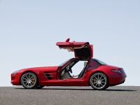 Mercedes-Benz SLS AMG (2010) - picture 10 of 36