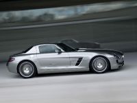 Mercedes-Benz SLS AMG (2010) - picture 22 of 36