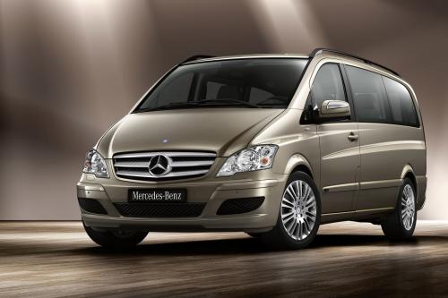 Mercedes Benz Viano (2010) - picture 1 of 2