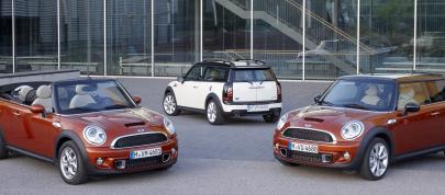 MINI Family (2010) - picture 4 of 5