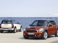 MINI Family (2010) - picture 3 of 5