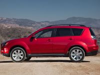 Mitsubishi Outlander SE (2010) - picture 13 of 23