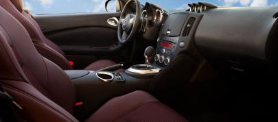 Nissan 370Z Roadster (2010) - picture 12 of 20