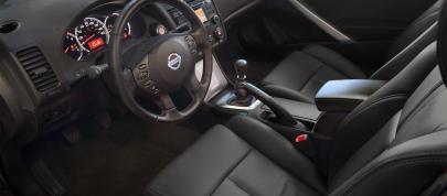 Nissan Altima Coupe (2010) - picture 20 of 23