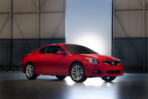 Nissan Altima Coupe (2010) - picture 1 of 23