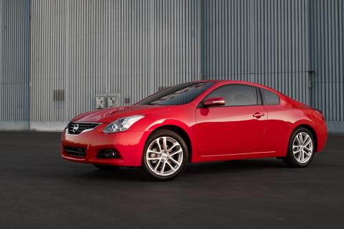 Nissan Altima Coupe (2010) - picture 9 of 23