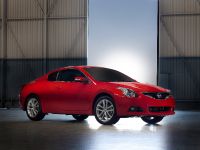 Nissan Altima Coupe (2010)