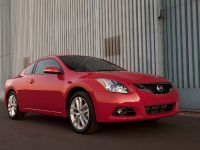 Nissan Altima Coupe (2010) - picture 1 of 23