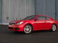 Nissan Altima Coupe (2010) - picture 8 of 23